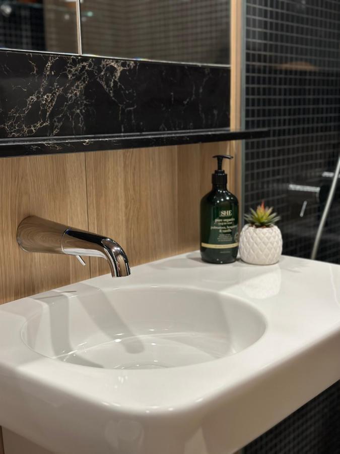 Palko - Luxury In The City แคนเบอร์รา ภายนอก รูปภาพ
